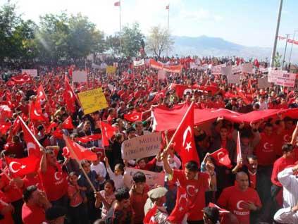 PKK'ya karşı Kürtçe pankart - Resim 2