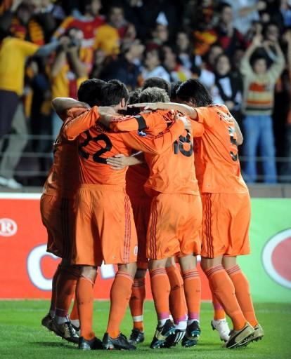 Galatasaray - Olympiakos maçı - Resim 8