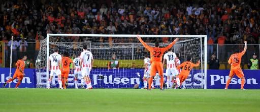 Galatasaray - Olympiakos maçı - Resim 16