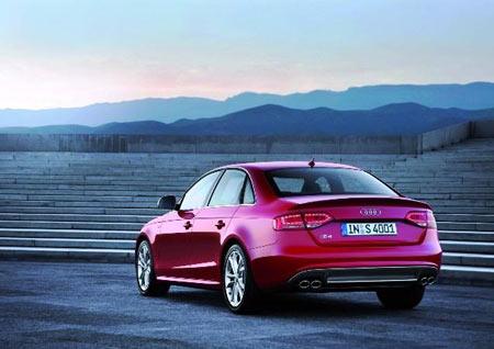 Yeni Audi S4 - Resim 12