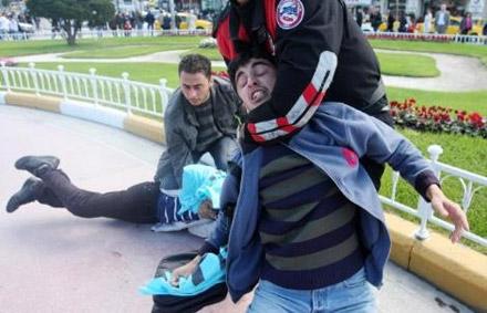 Sen misin AKP'yi eleştiren - Resim 9