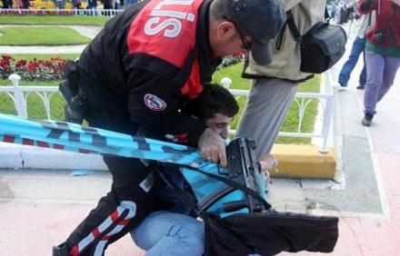 Sen misin AKP'yi eleştiren - Resim 4