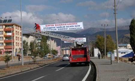 AKP pankartları indirildi - Resim 2