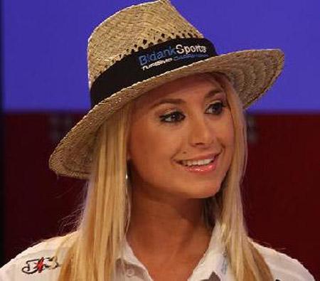 Futbolcu meraklısı Mariana Paesani