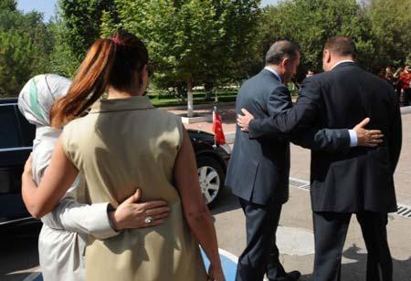 Türki Cumhuriyetlerin en zarif First Lady'si - Resim 17