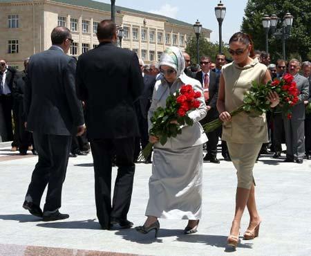 Türki Cumhuriyetlerin en zarif First Lady'si - Resim 14