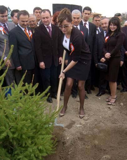 Türki Cumhuriyetlerin en zarif First Lady'si - Resim 8
