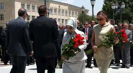Türki Cumhuriyetlerin en zarif First Lady'si - Resim 28