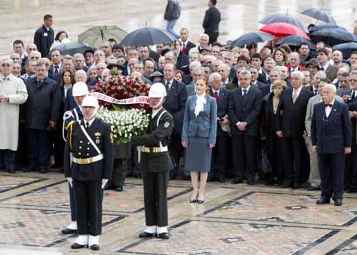 Hakan Şükür'ü ATA'ya şikayet ettiler