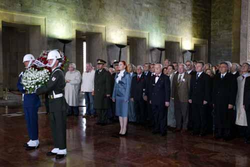 Hakan Şükür'ü ATA'ya şikayet ettiler