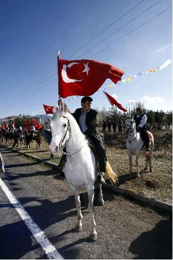 Erdoğan neden ata binmedi - Resim 21