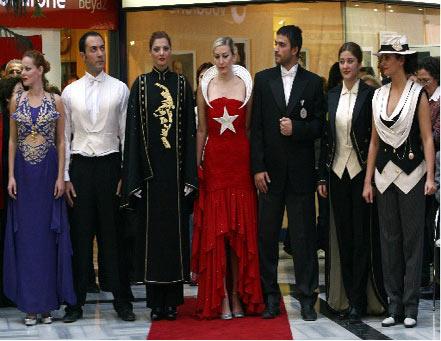 Atatürk kıyafetleri defilesi - Resim 1