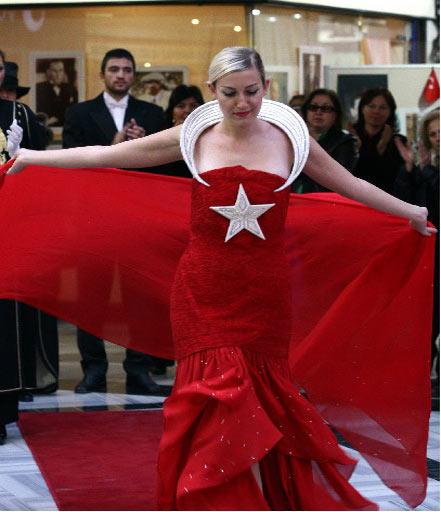 Atatürk kıyafetleri defilesi - Resim 9