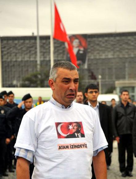 Herkes ATASINA koştu