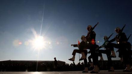 Herkes ATASINA koştu