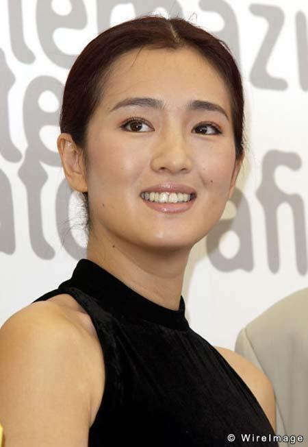 Ünlü geyşa Gong Li - Resim 11