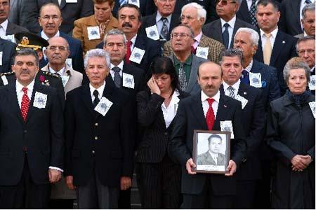 Son Gazi'ye görkemli uğurlama - Resim 32