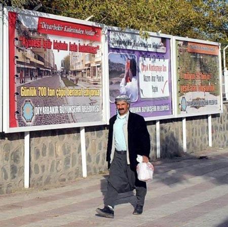 Erdoğan'a billboardlu cevap - Resim 12