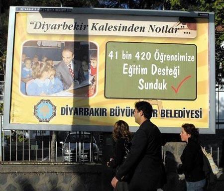 Erdoğan'a billboardlu cevap - Resim 1