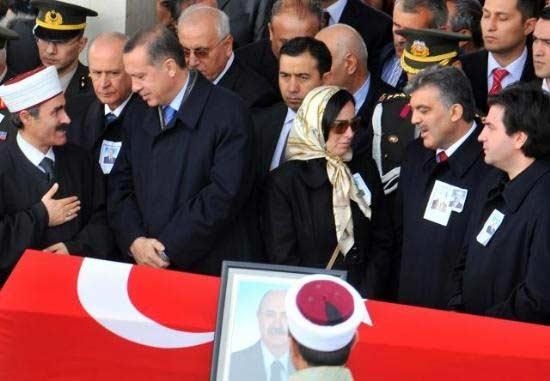 Gündüz Aktan'ın cenaze töreni - Resim 11