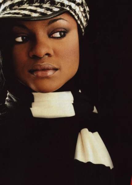 Keisha Buchanan - Resim 29
