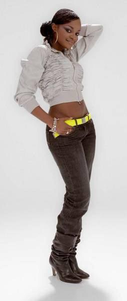 Keisha Buchanan - Resim 40