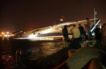 Karaköy İskelesi Tamamen Battı - Resim 30