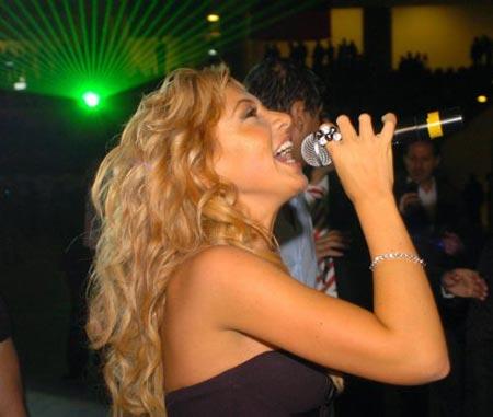 Hadise Kayseri'yi salladı - Resim 6