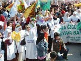 Emine Ayna Hakkari'de - Resim 2
