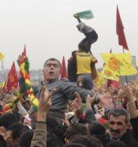 Emine Ayna Hakkari'de - Resim 1