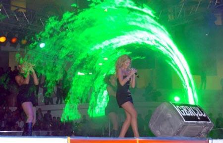 Hadise Kayseri'yi salladı - Resim 12