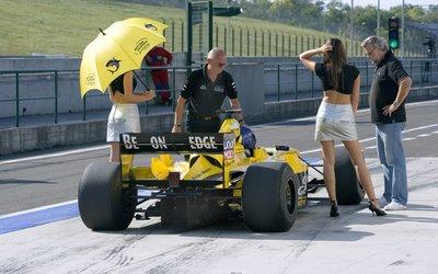 İşte Yürek HOPLATAN F1 güzelleri