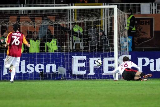 Galatasaray - Metalist maçı - Resim 5