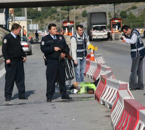 TEM'de çatışma 2 polis şehit  - Resim 4