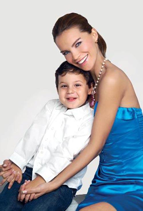 Ebru Şallı Tan ve oğlu Beren  - Resim 9