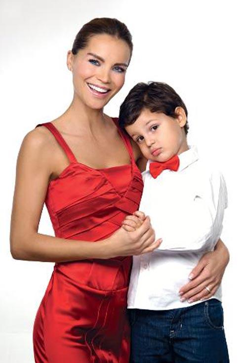 Ebru Şallı Tan ve oğlu Beren  - Resim 3