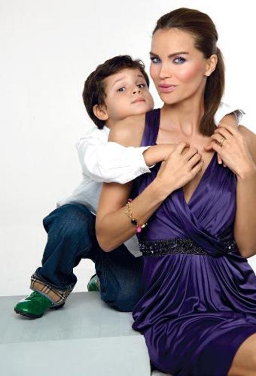 Ebru Şallı Tan ve oğlu Beren  - Resim 7