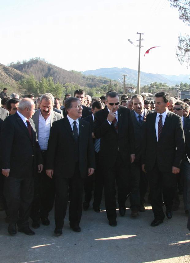 Yenge evde torun bakıyor - Resim 8