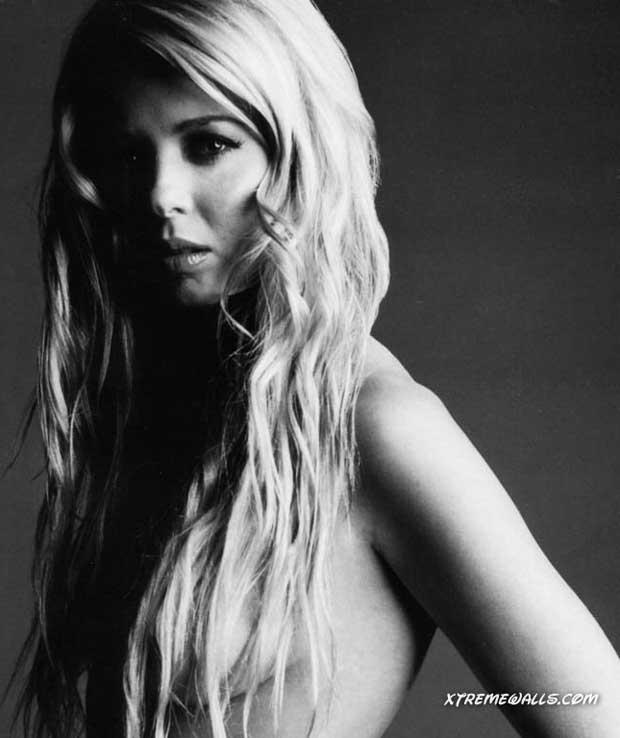 Tara Reid'in psikolojisi bozuk  - Resim 36