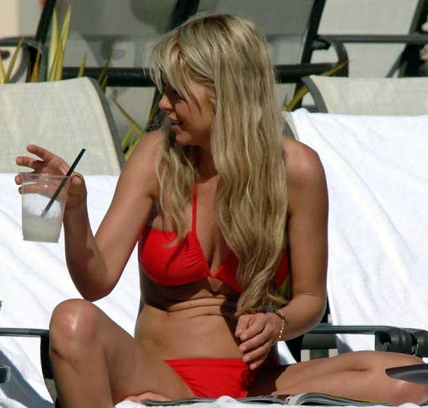 Tara Reid'in psikolojisi bozuk  - Resim 151