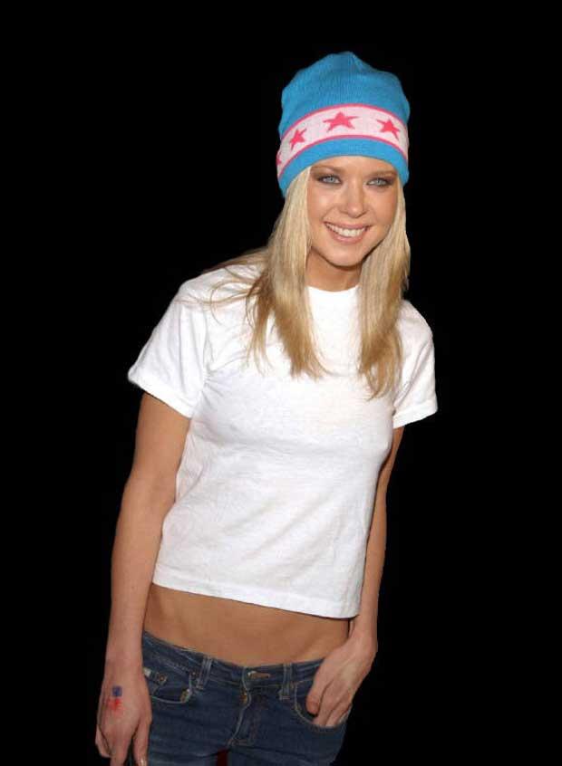 Tara Reid'in psikolojisi bozuk  - Resim 173