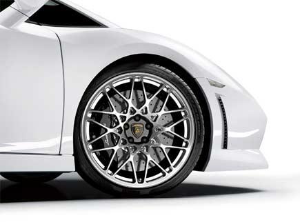 Yılın spor otomobili Lamborghini - Resim 10