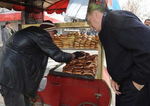 Erdoğan simit aldı