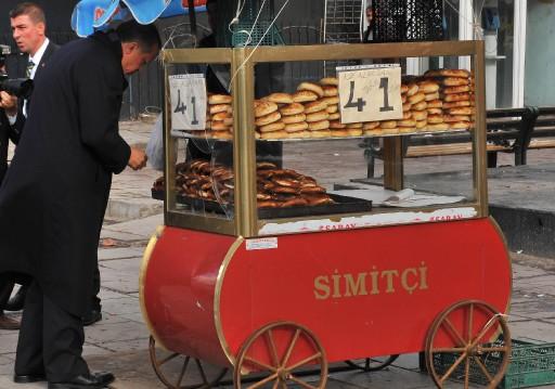 Erdoğan simit aldı