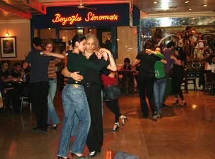 Rock'n Roll'un horonla DANSI - Resim 12
