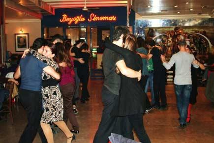 Rock'n Roll'un horonla DANSI - Resim 7