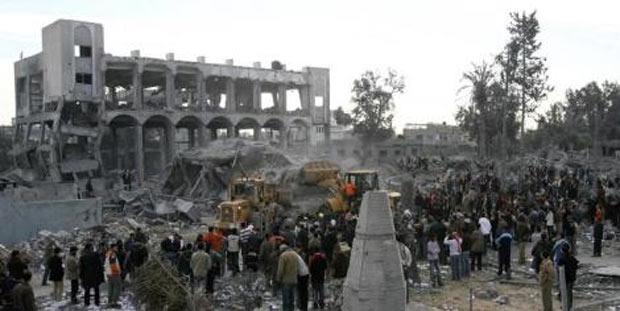 İsrail Filistin'i bombaladı