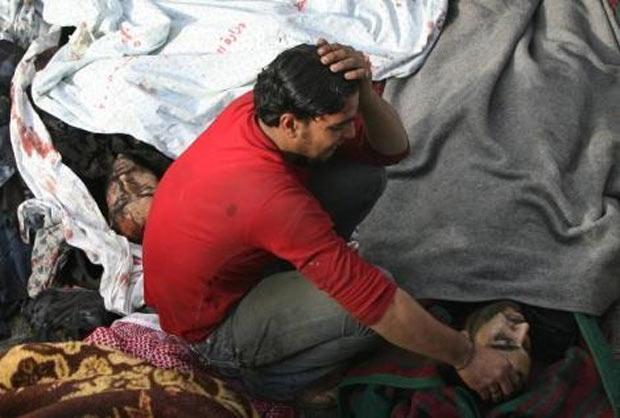 İsrail Filistin'i bombaladı