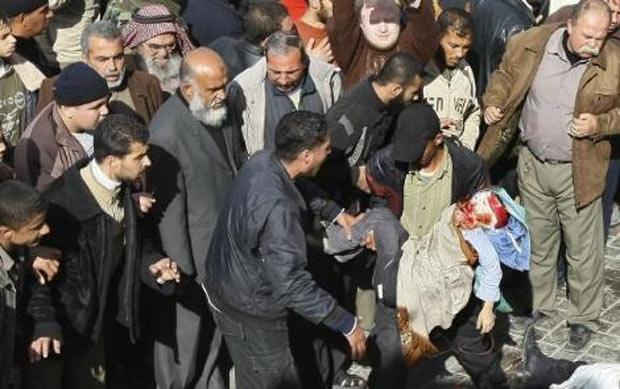 İsrail Filistin'i bombaladı