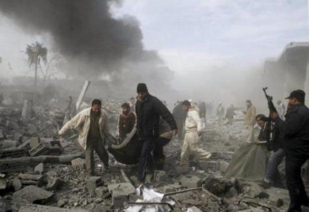 İsrail Filistin'i bombaladı